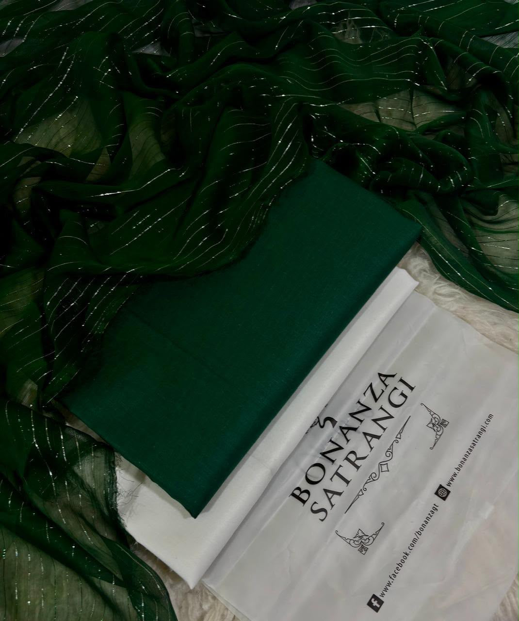 14 August Premium Unstitched 3 Piece Lawn Suit