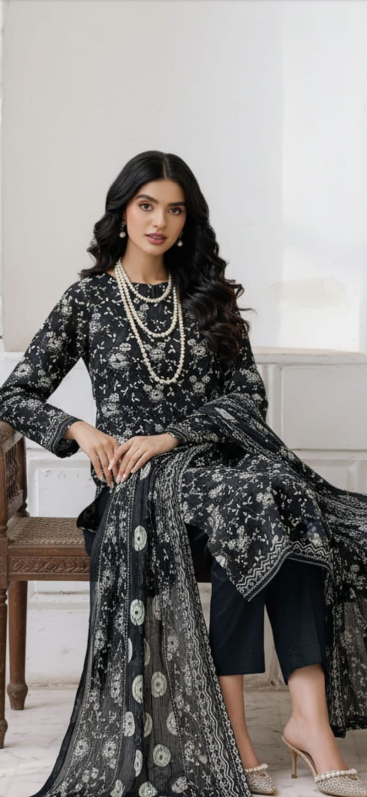 Muharram Black Lawn Collection 2026 )