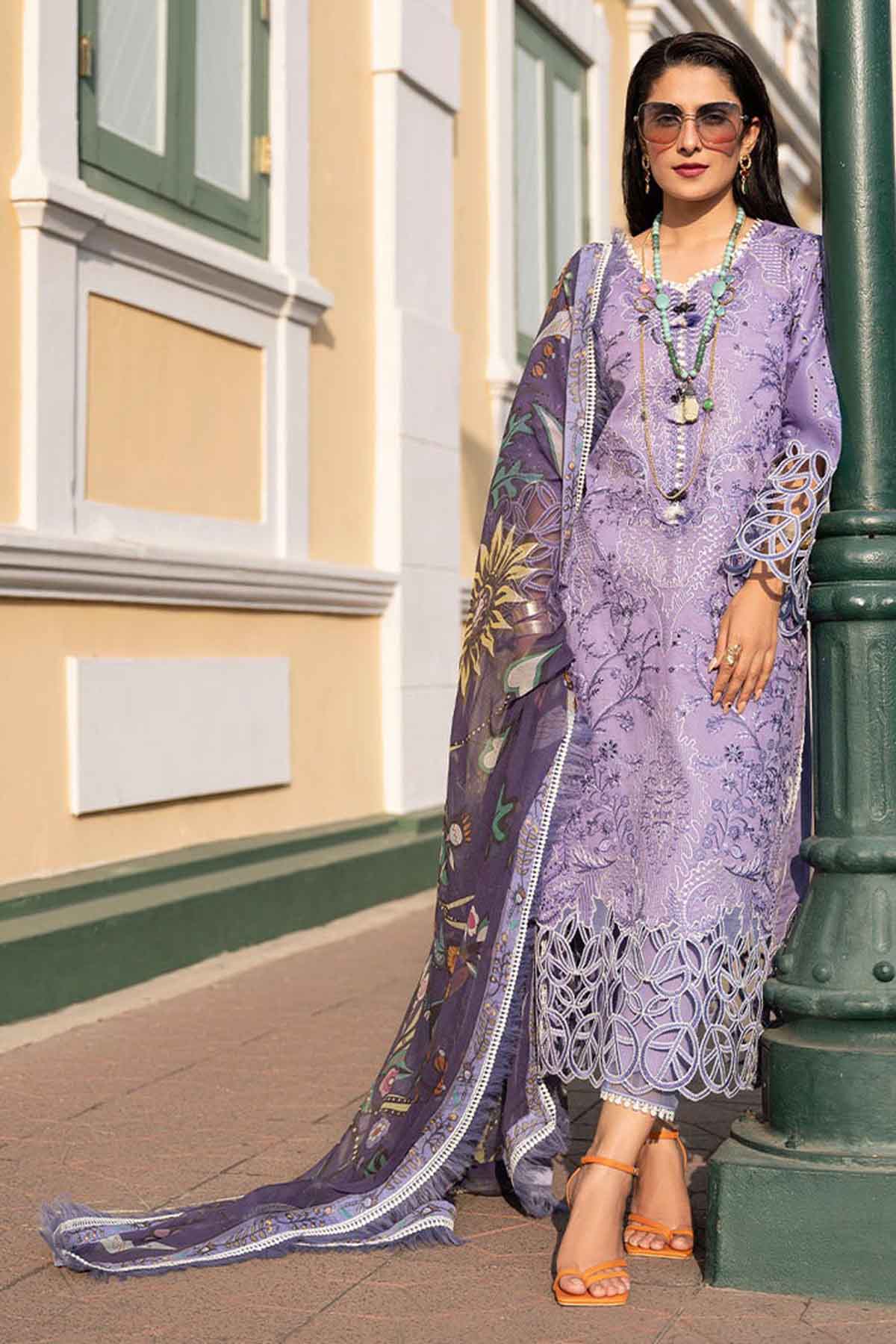 Summer Bloom β Embroidered Lawn