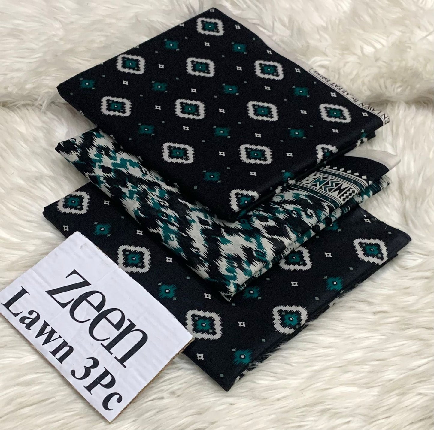 Zeen unstitched lawn 3 pc