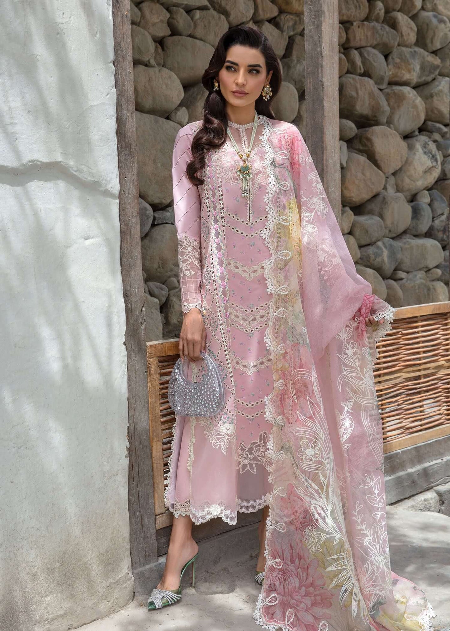 Summer Bloom β Embroidered Lawn