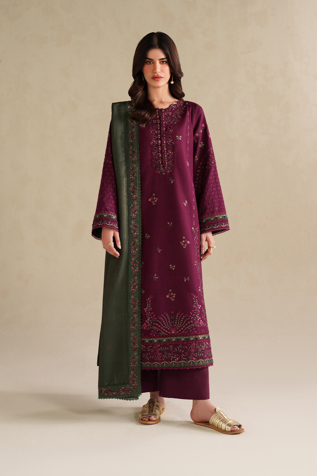 Summer Bloom β Embroidered Lawn