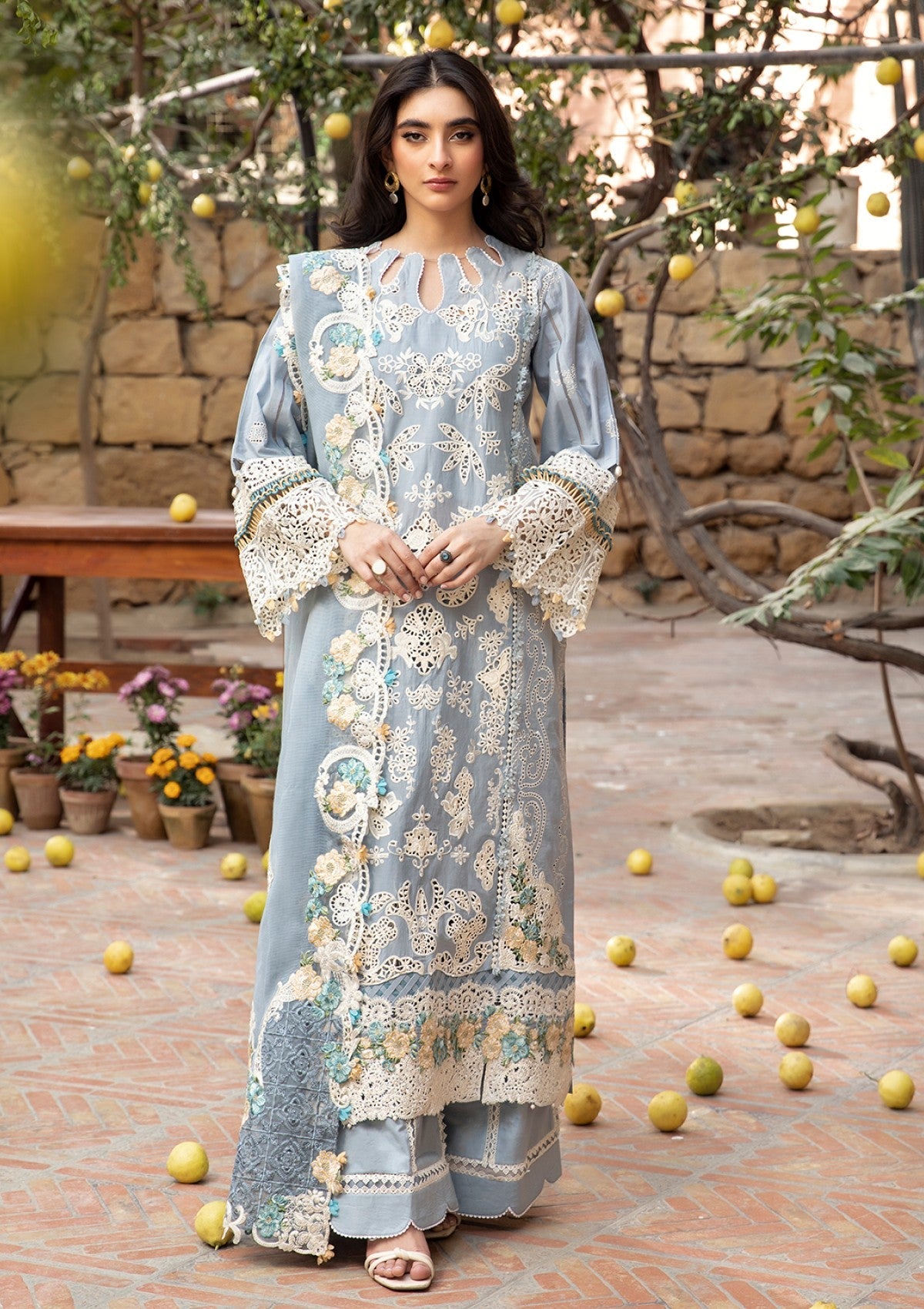 Summer Bloom β Embroidered Lawn