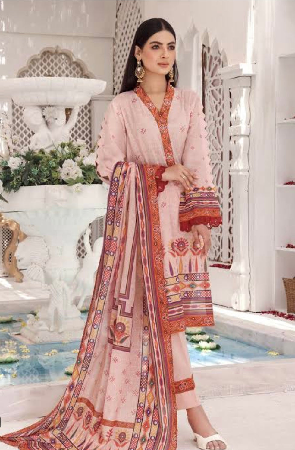 Luxury Lawn – 3PC Collection
