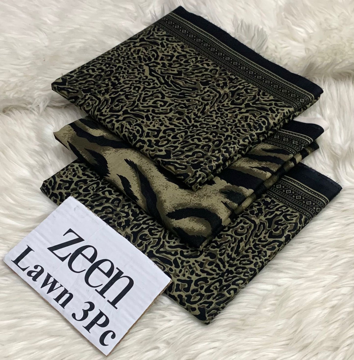 Zeen  unstitched lawn 3 pc