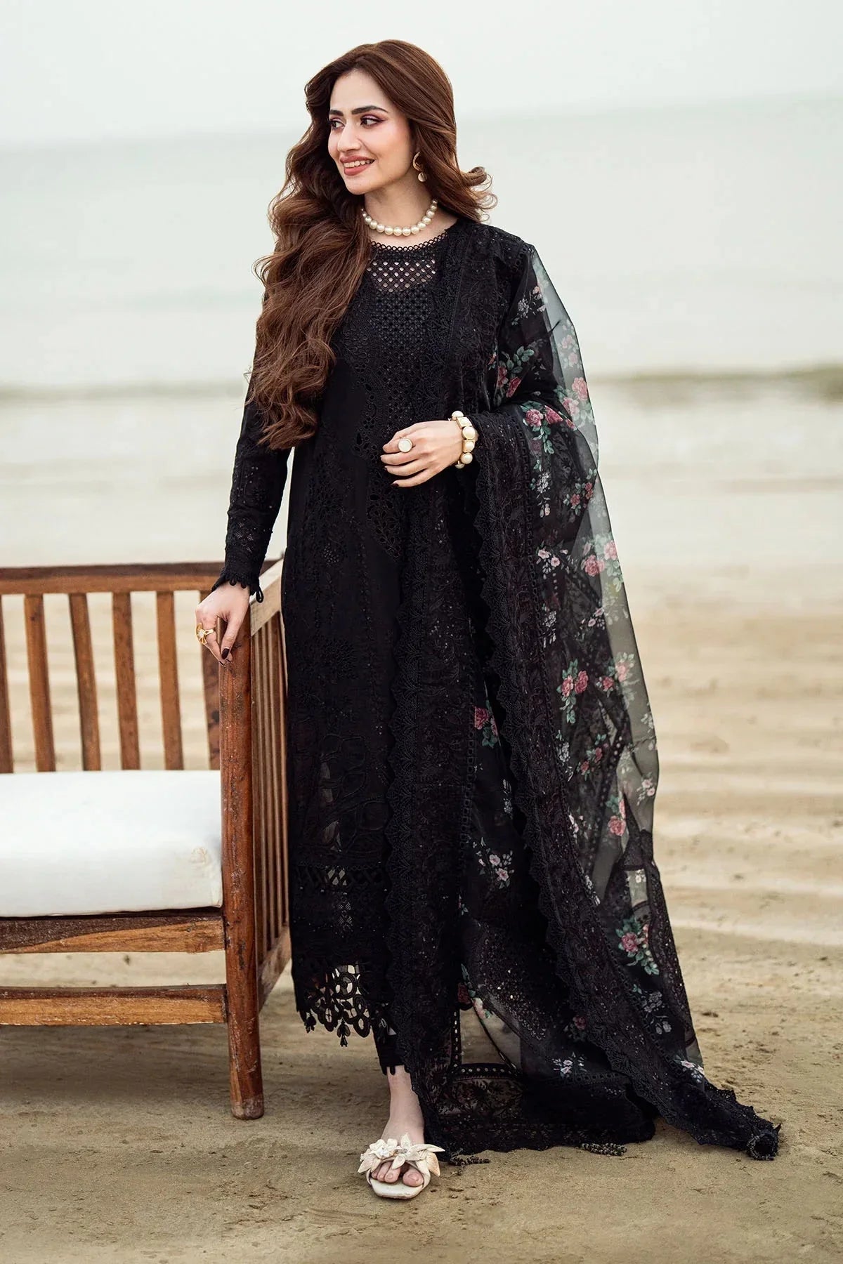Summer Bloom – Embroidered Lawn