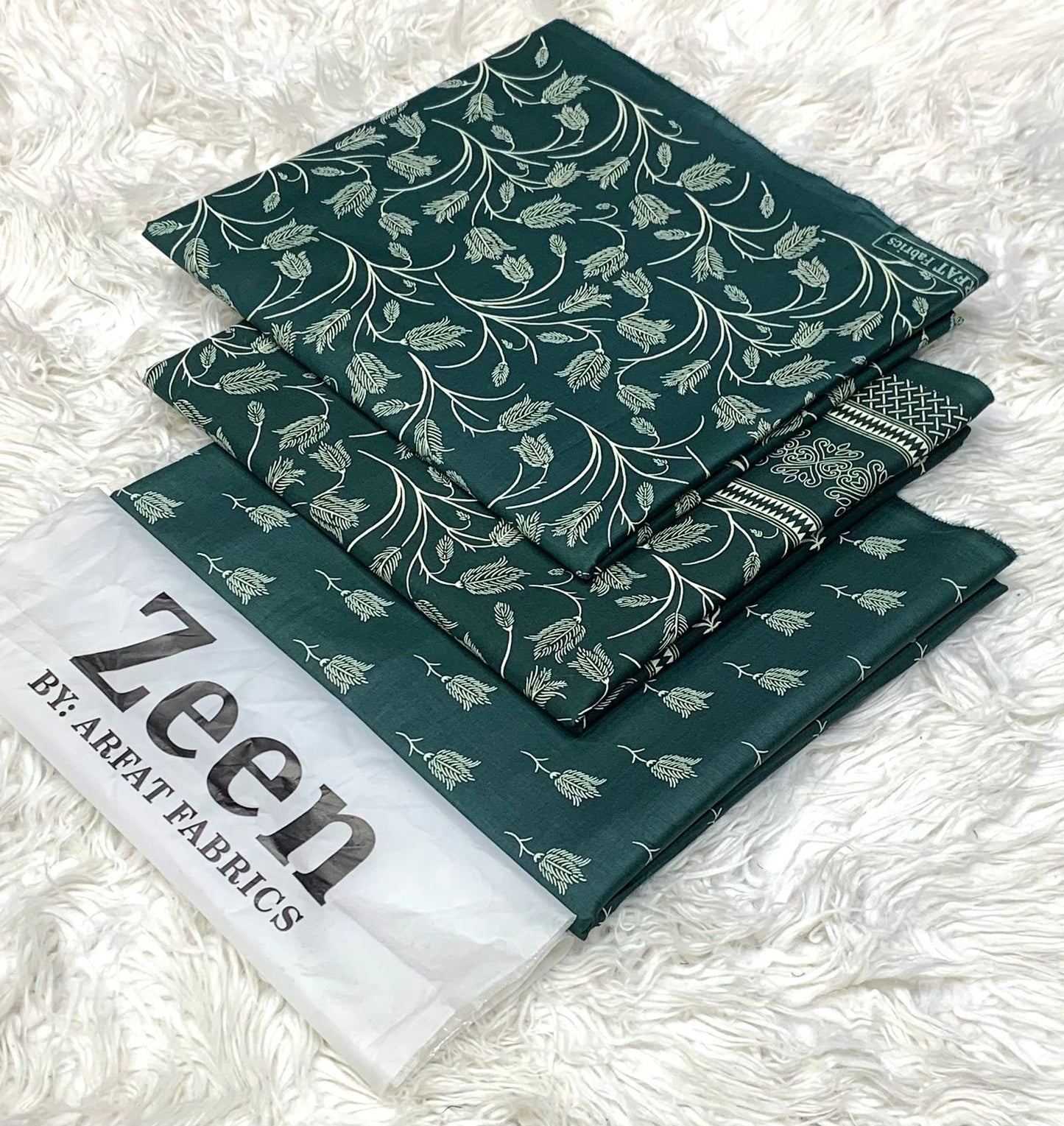 Zeen  unstitched lawn 3 pc
