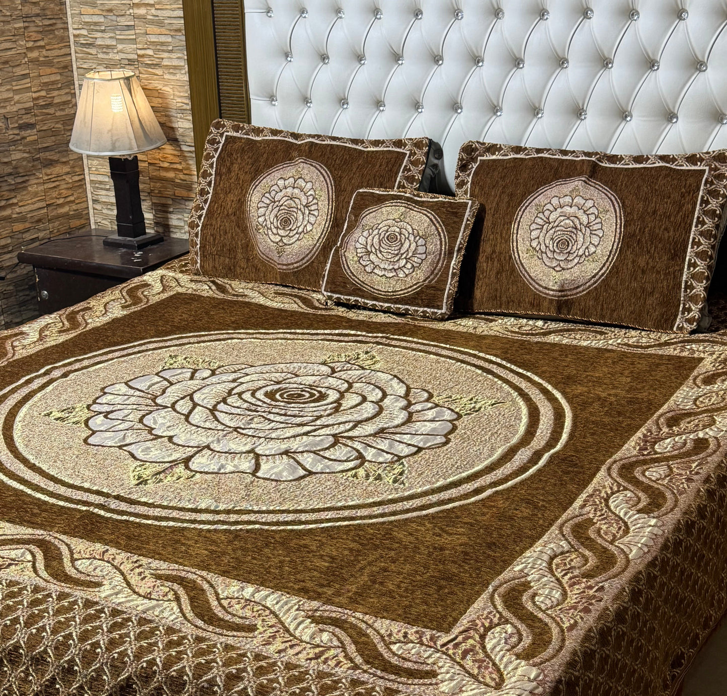 4 pc velvet jacquard bedsheet