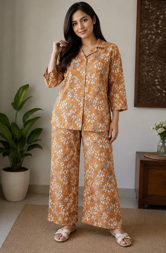 Premium  Women’s track suit standard size