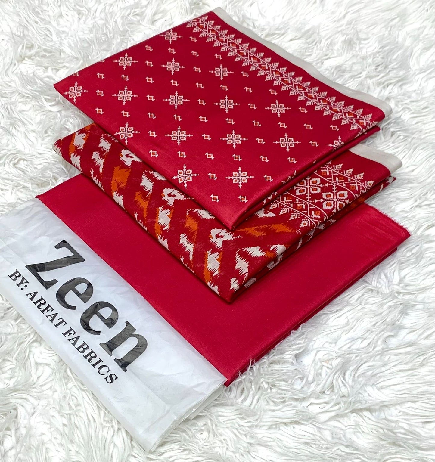 Zeen  unstitched lawn 3 pc