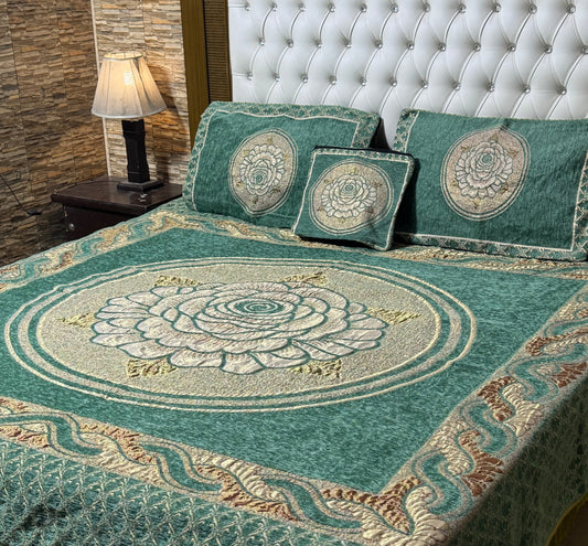 4 pc velvet jacquard bedsheet
