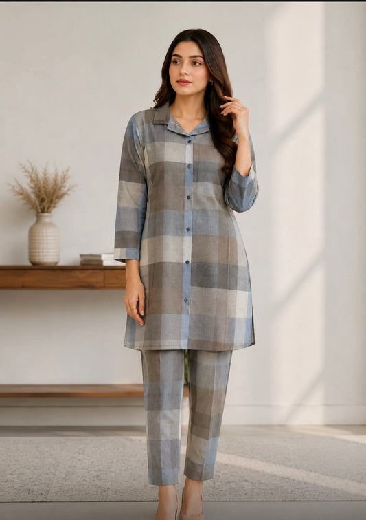 Premium  Women’s track suit standard size