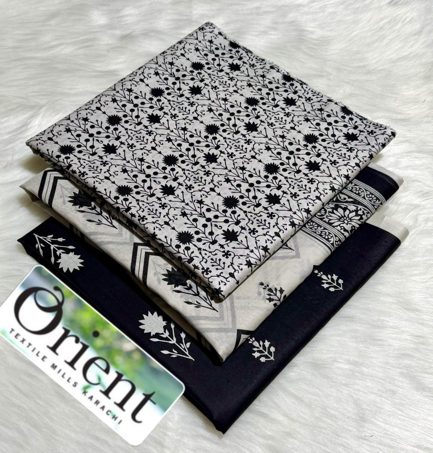 Orient unstitched lawn 3 pc
