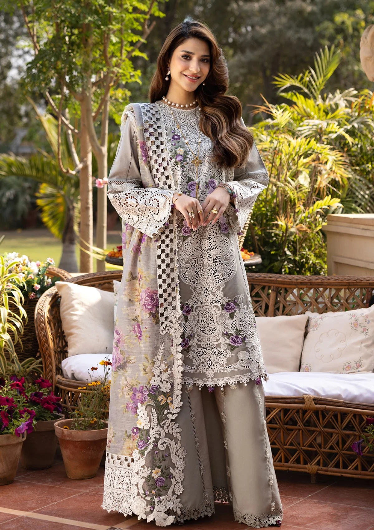 Summer Bloom – Embroidered Lawn