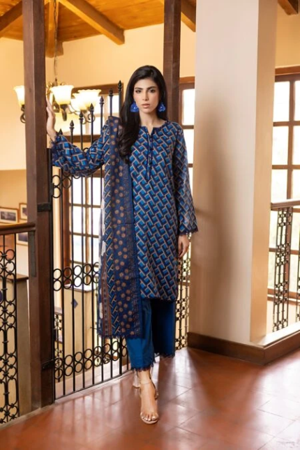 Regalia Ladies 3 Piece Lawn Suit – Unstitched – Summer Collection