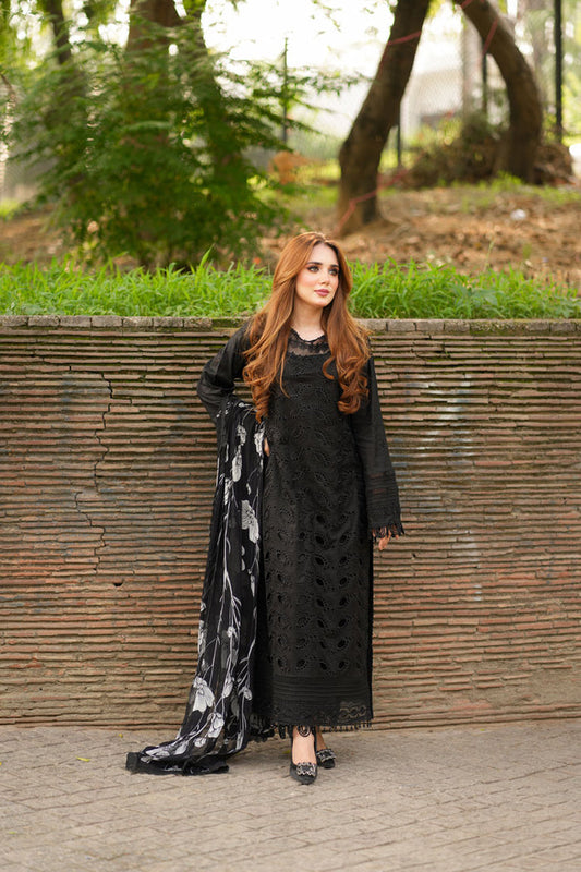 Summer Bloom – Embroidered Lawn