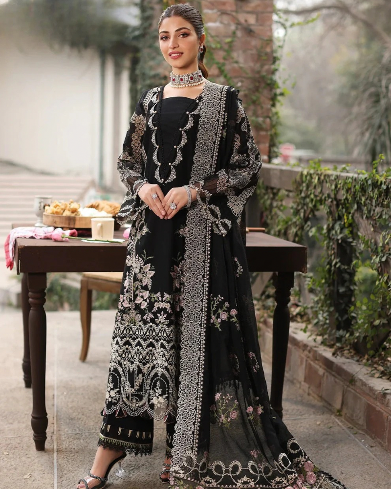 Summer Bloom – Embroidered Lawn