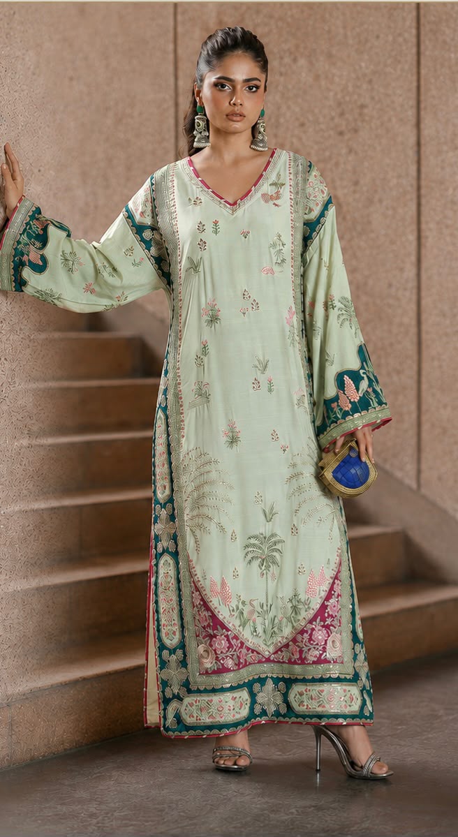 Silk embroidered collection