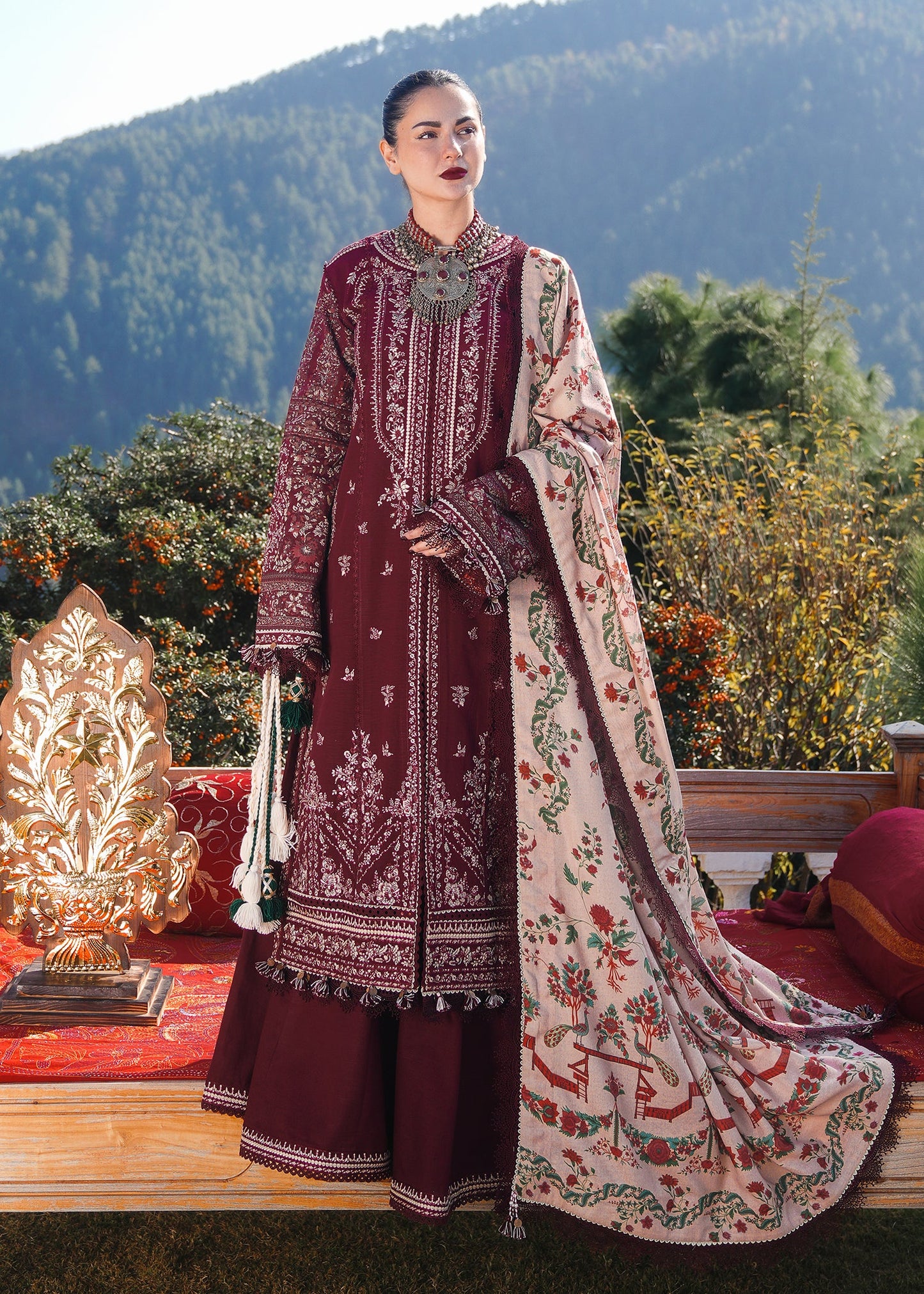 Summer Bloom – Embroidered Lawn